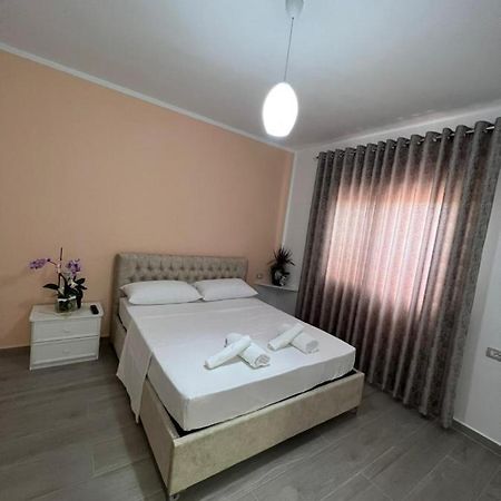Fiori Rooms วญอเรอ ภายนอก รูปภาพ