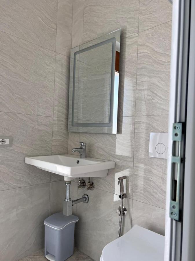Fiori Rooms วญอเรอ ภายนอก รูปภาพ