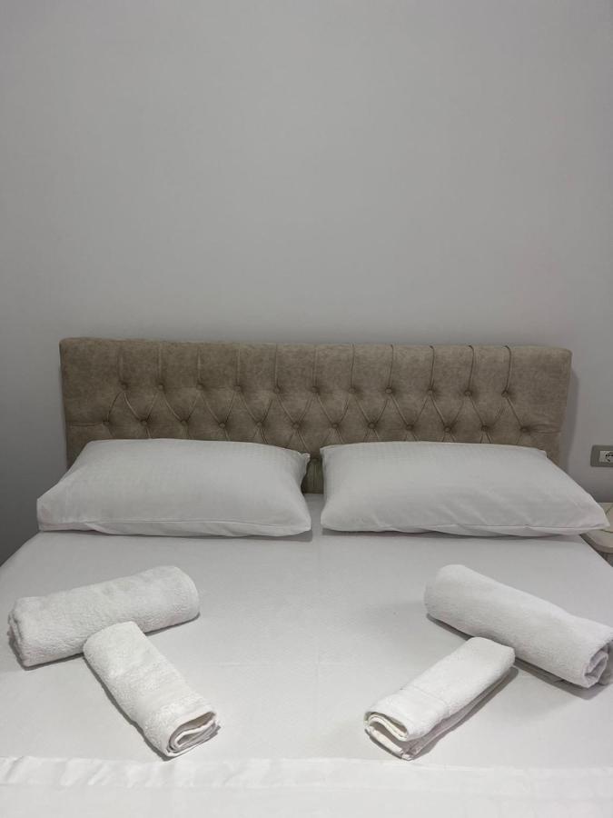 Fiori Rooms วญอเรอ ภายนอก รูปภาพ