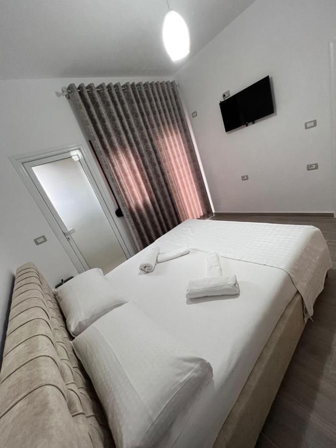 Fiori Rooms วญอเรอ ภายนอก รูปภาพ